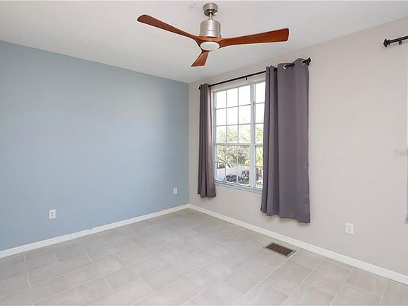 5th image of 3167 Bayshore Oaks Dr