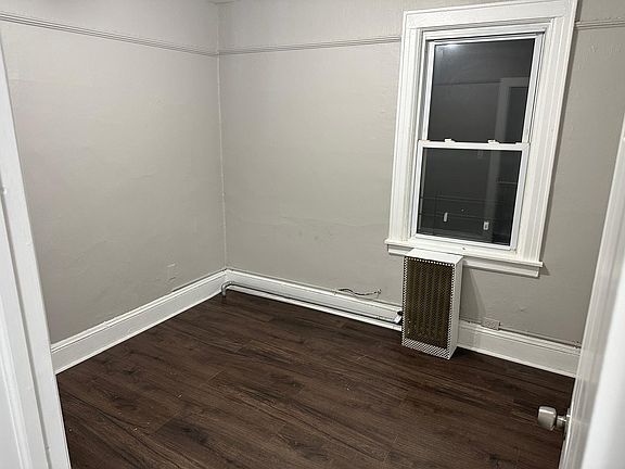 4th image of 12328 146th St Floor 2