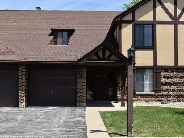 1779 Gloucester Ct APT C, Wheaton, IL 60189