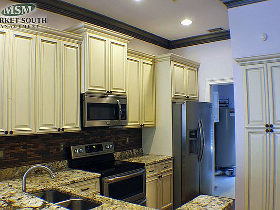 2nd image of 335 W Charlton St