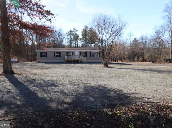 232 Lauchnor Rd, Lehighton, PA 18235