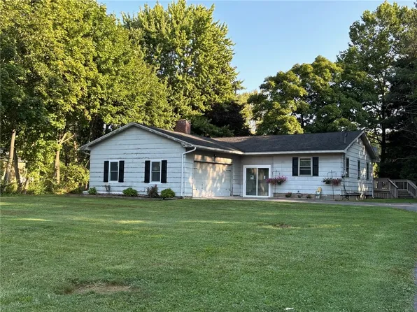 16395 4th Section Rd, Holley, NY 14470