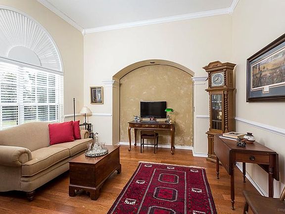 3rd image of 13549 Sunset Lakes Cir