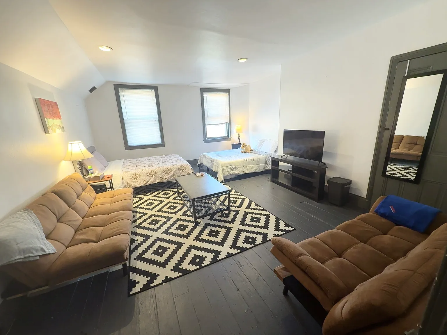 2 bed, 1200 sqft, $2,600 — Photo 1