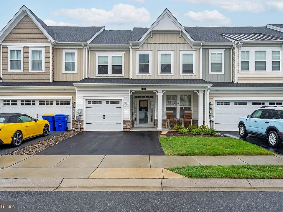 1st image of 34159 Sanderling Dr