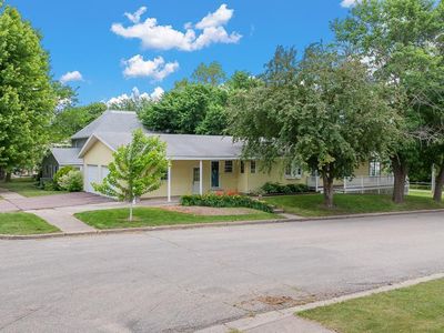 121 W Rowena St, Ivanhoe, MN, 56142
