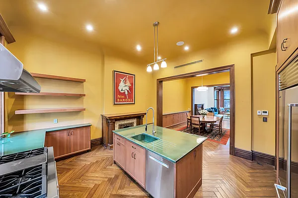 Sold by Compass | media 27