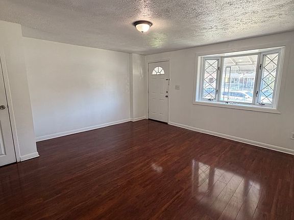 4th image of 7831 Charlesmont Rd