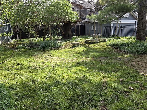 5th image of 1905 W 1st Ave