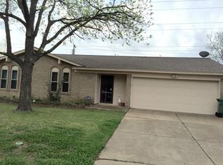 932 Springdale Rd, Bedford, TX 76021