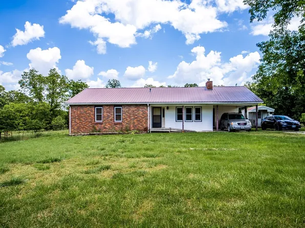 9878 S 1709 Road, Stockton, MO 65785