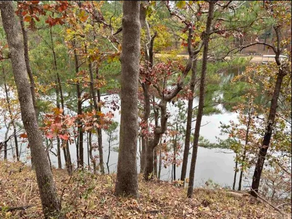 Warpath Dr, Hot Springs National Park, AR 71913