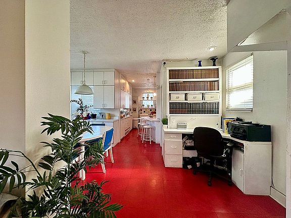 4th image of 2210 Voorhies Ave Floor 1