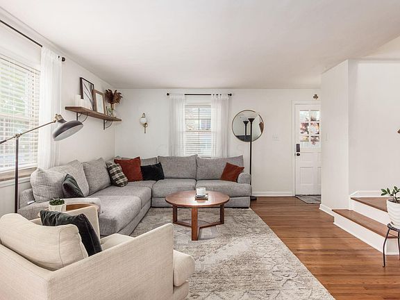 3rd image of 1776 Kings Ct APT A