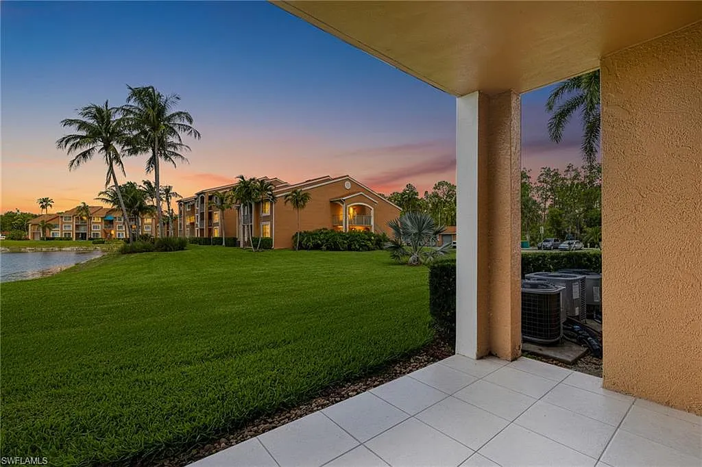 2 bed, 2.0 bath, 1042 sqft, $1,850 — Photo 3
