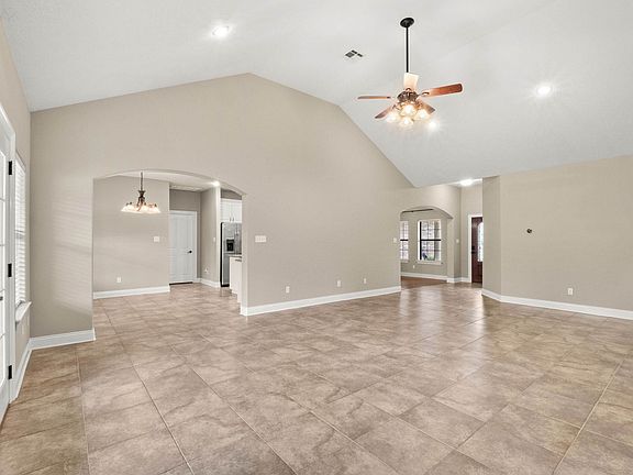 5th image of 473 Delia Dr