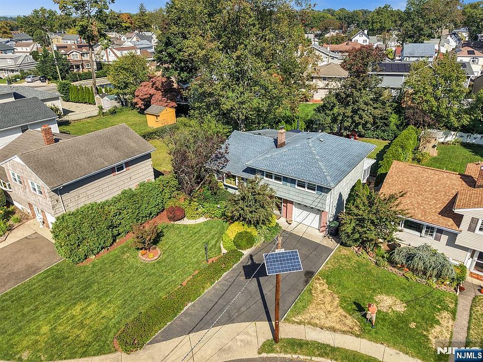 1st image of 19 Dalton Place