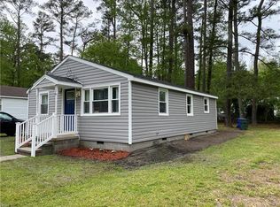 2136 Oregon Ave, Suffolk, VA 23434