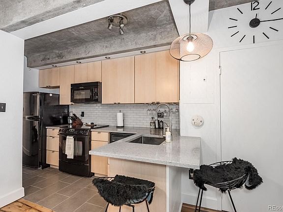 3rd image of 590 N Logan St APT 207