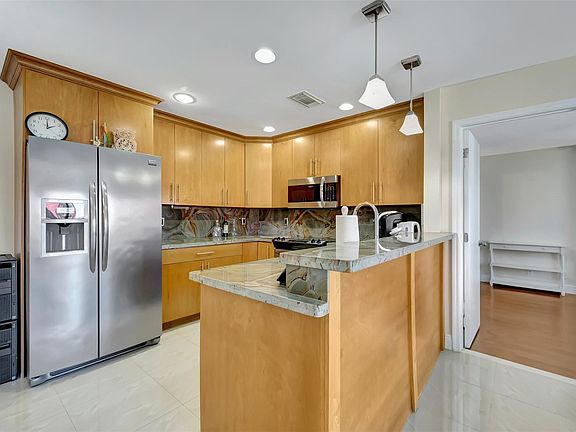 2nd image of 411 SE 8th Street #232