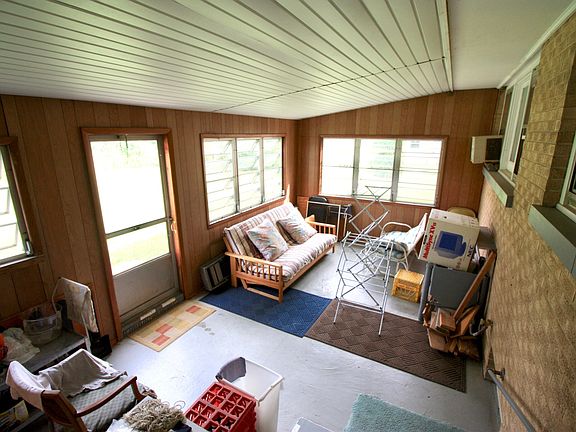 4th image of 1039 Daniel Dr