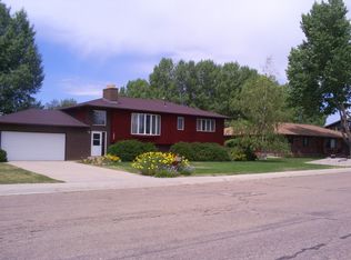 1062 Hidalgo Dr, Laramie, WY 82072