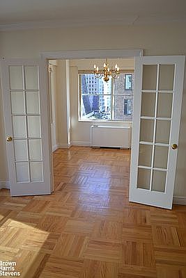 3rd image of 60 W 57th St APT 9D
