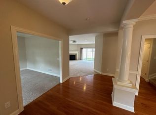5087 Hearthstone Park Dr, New Albany, OH 43054