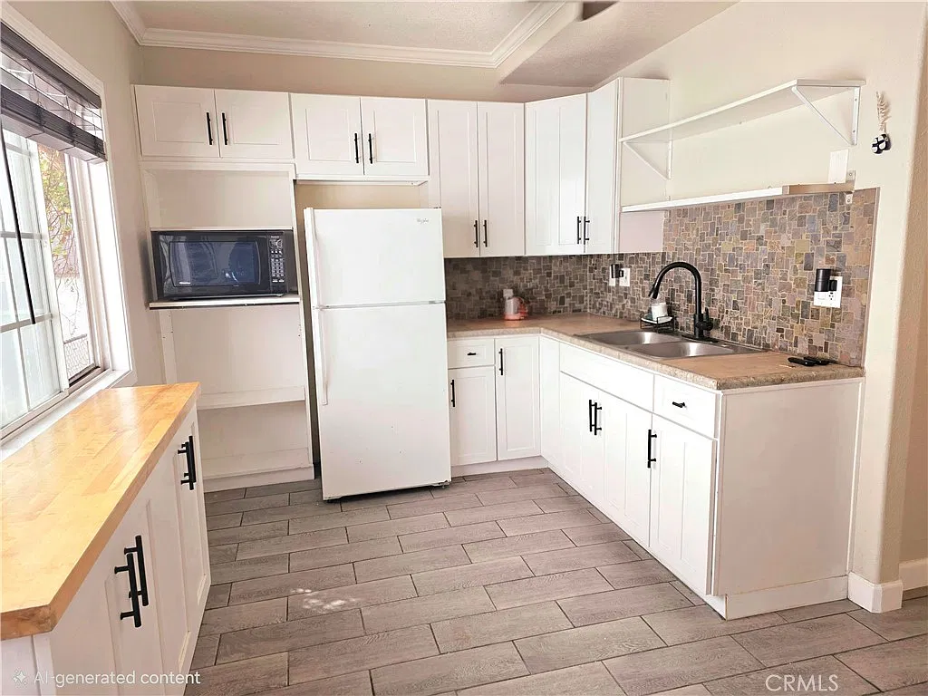 Studio, 720 sqft, $2,900 — Photo 3