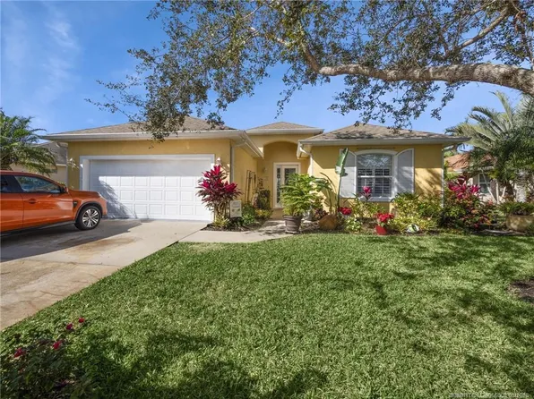 155 56th Dr SW, Vero Beach, FL 32968