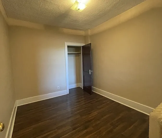 538 Louis Ave #4 — Photo 13