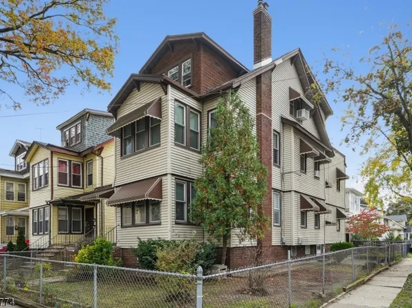 16 Bross Pl #3, Irvington Twp., NJ 07111