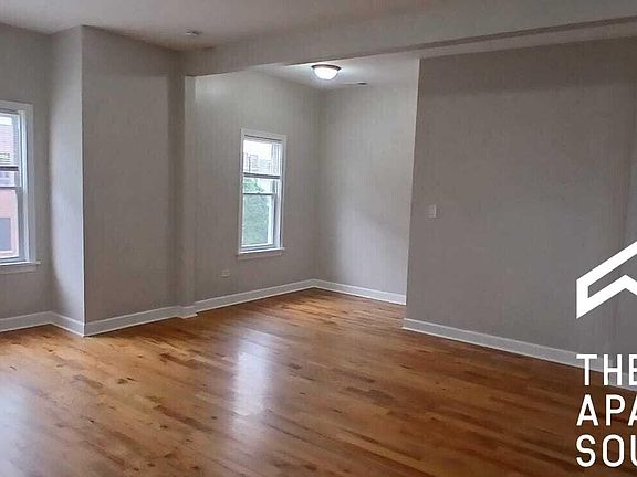 5th image of 3614 W McLean Ave #2