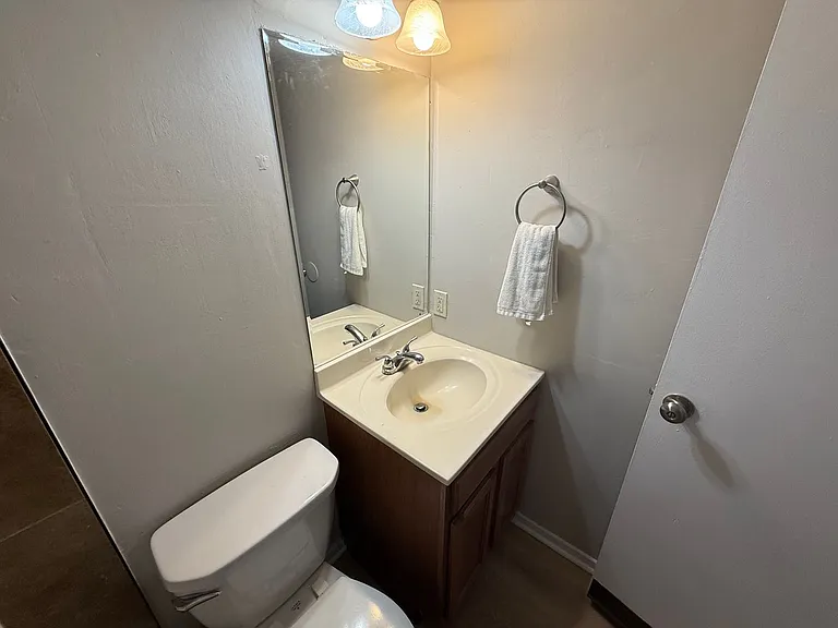205 Wheaton Ct — Photo 24