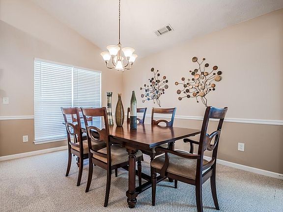 5th image of 2714 Plennie Ln