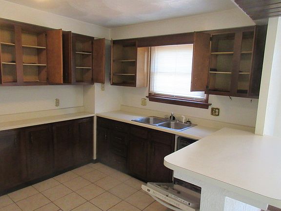 5th image of 4825 Lucerne Rd #4825