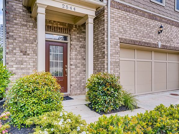 4th image of 2544 Josselyn Ln SE