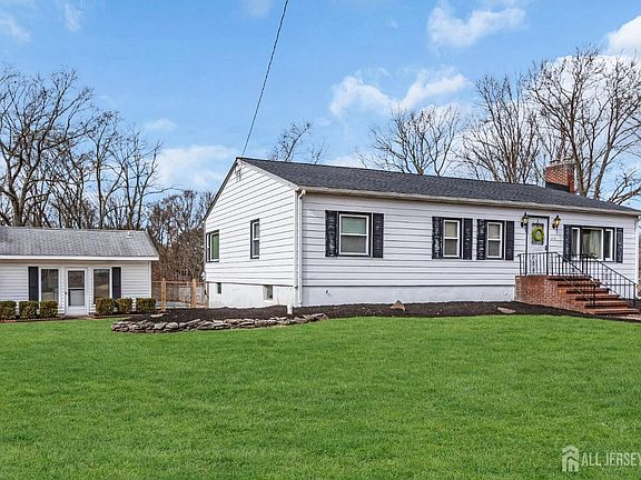 4th image of 113 Gravel Hill Spotswood Rd