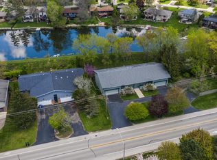 5724 Spring Brook Rd, Rockford, IL 61114