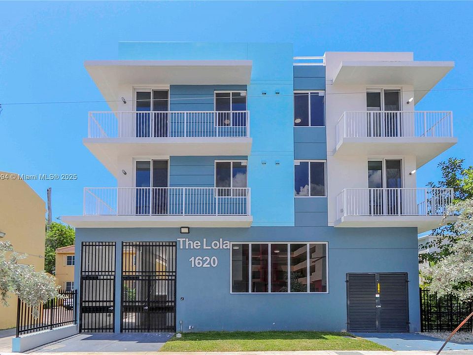 1st image of 1627 NW 18th St APT 307