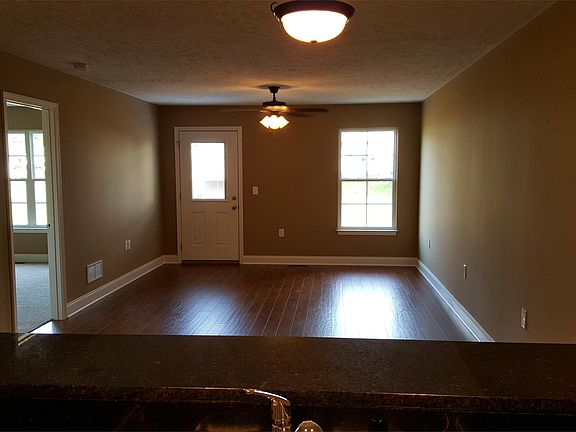 5th image of 206 Walnut Creek Ct