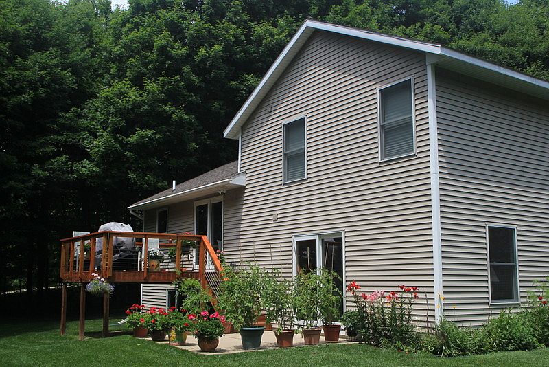 2nd image of 7444 Kreuter Rd NE