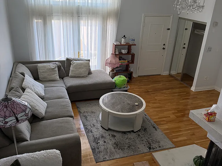 3984 La Jolla Village Dr — Photo 6