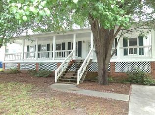 124 Savanna Woods Cir, West Columbia, SC 29170