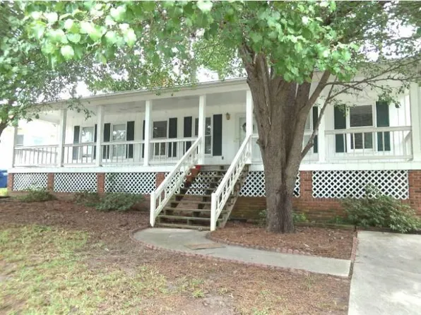 124 Savanna Woods Cir, West Columbia, SC 29170