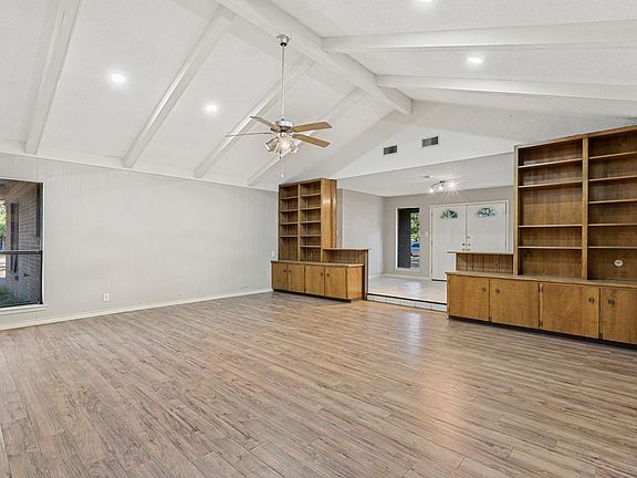 5th image of 10109 Hidden Meadow Dr