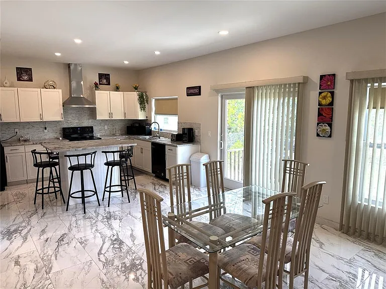 1501 Helene Ave — Photo 7