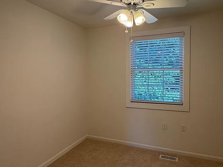 19517 White Saddle Dr — Photo 32