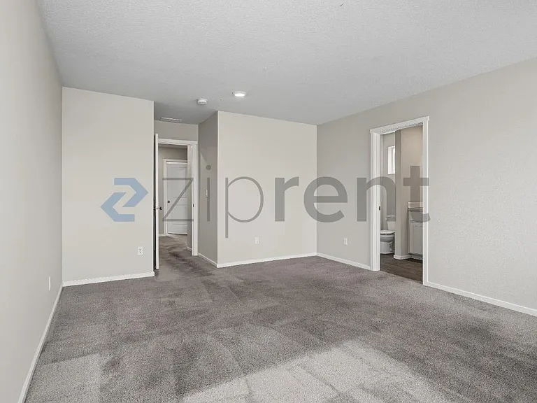 1404 SW 5th St — Photo 9