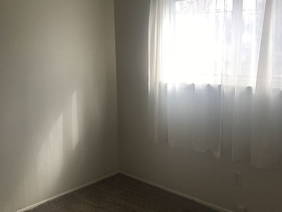 5th image of 12048 Rockland